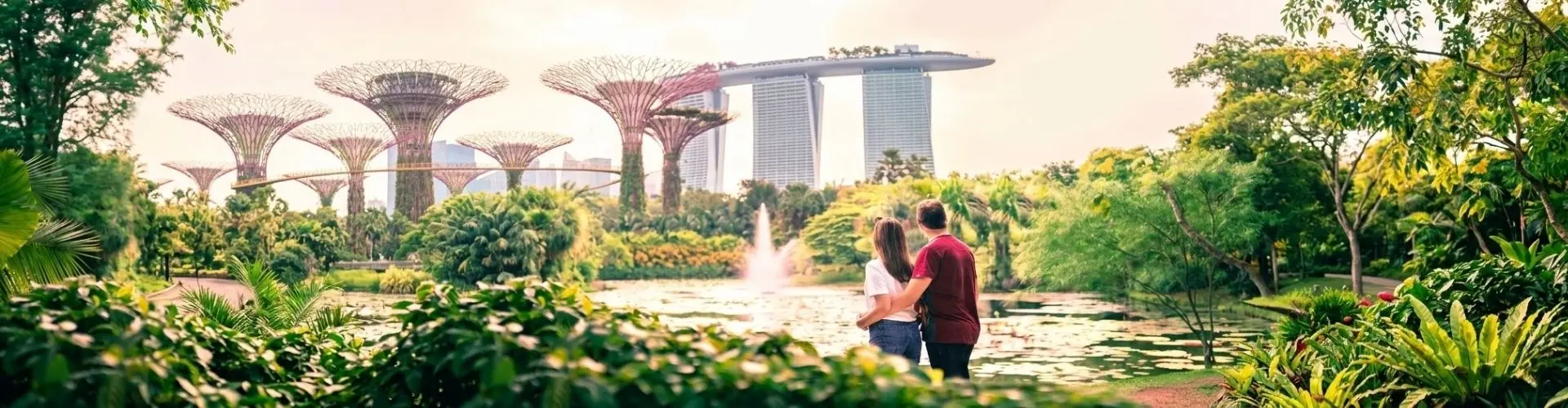 Luxury Singapore travel experience with iconic cityscape