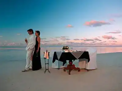 Dazzling Dubai Honeymoon - Love in the Desert