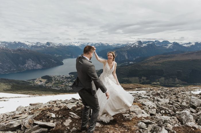 7 Day Train & Cruise Tour Norway in a Nutshell & Snowhotel